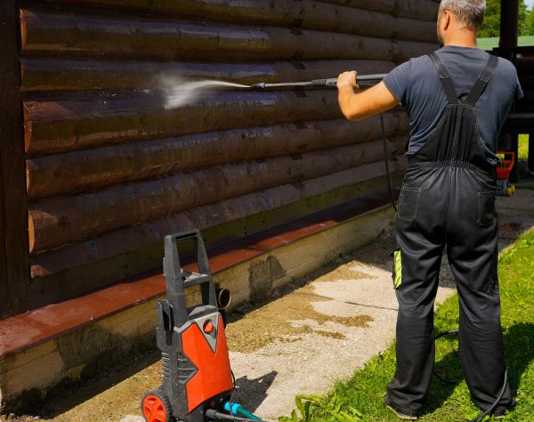 Log Home Pressure Washing in Norristown